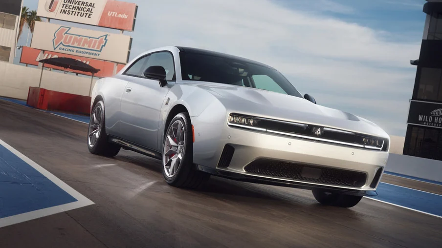 Dodge Charger com Motor a Combustão é Antecipado: Lançamento Previsto para Março de 2025