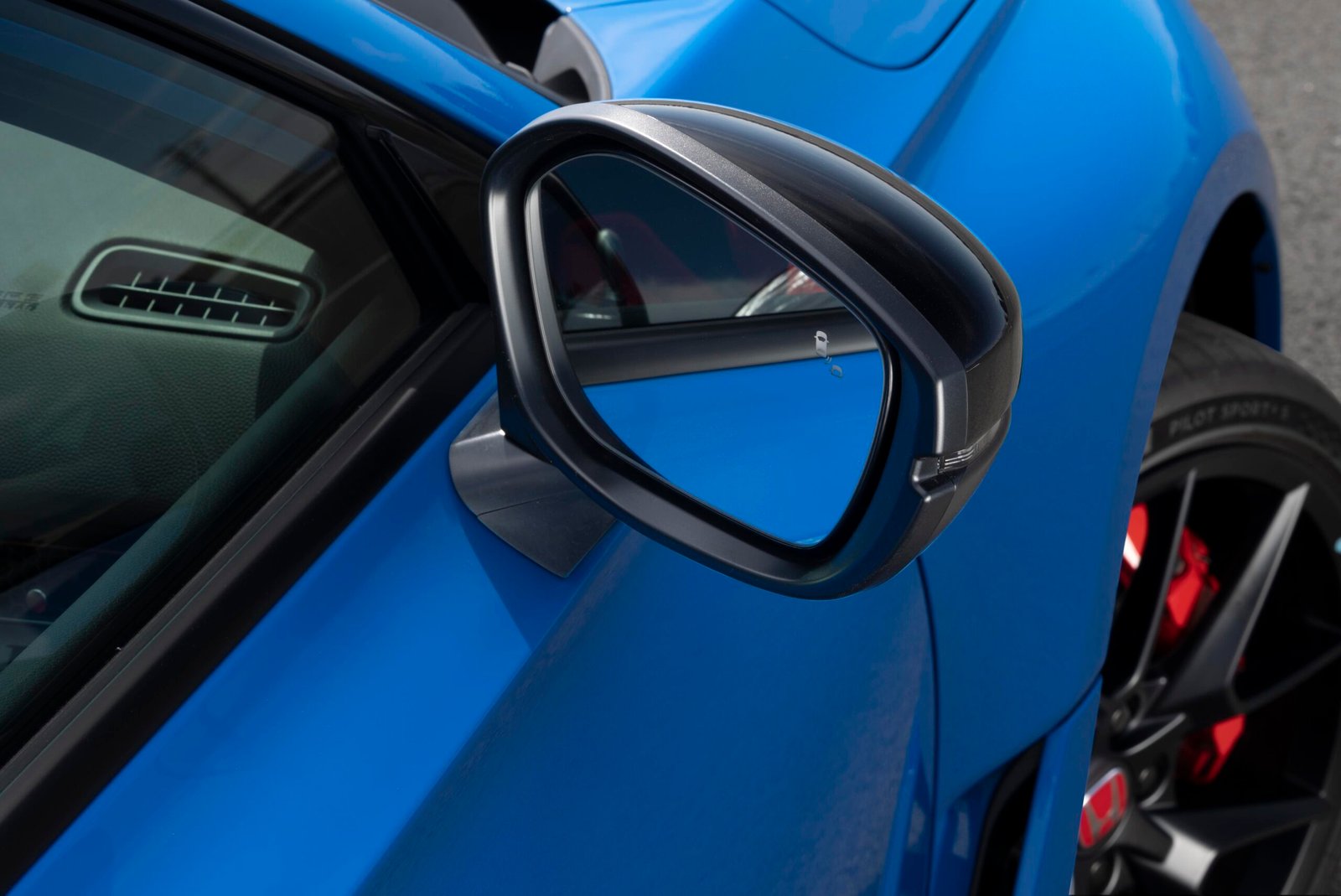 Honda Civic Type R em foto oficial da Honda