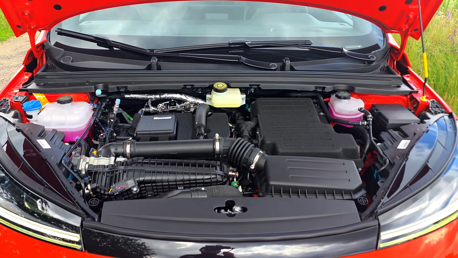 Cofre do motor do BYD Dolphin G DM-i Comfort 2026