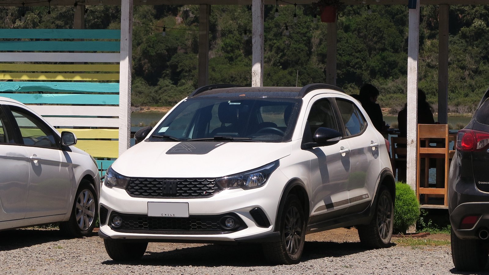 Fiat Argo Trekking 2021 em vista externa
