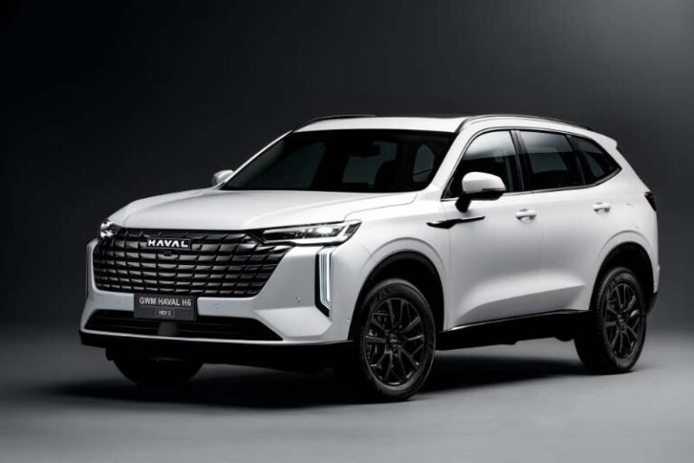 GWM Haval H6 HEV2 em imagem oficial da GWM Brasil, visto de frente em três quartos