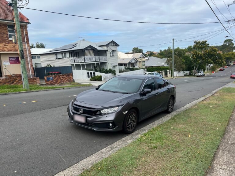 Honda Civic G10 sedan de décima geração visto de frente