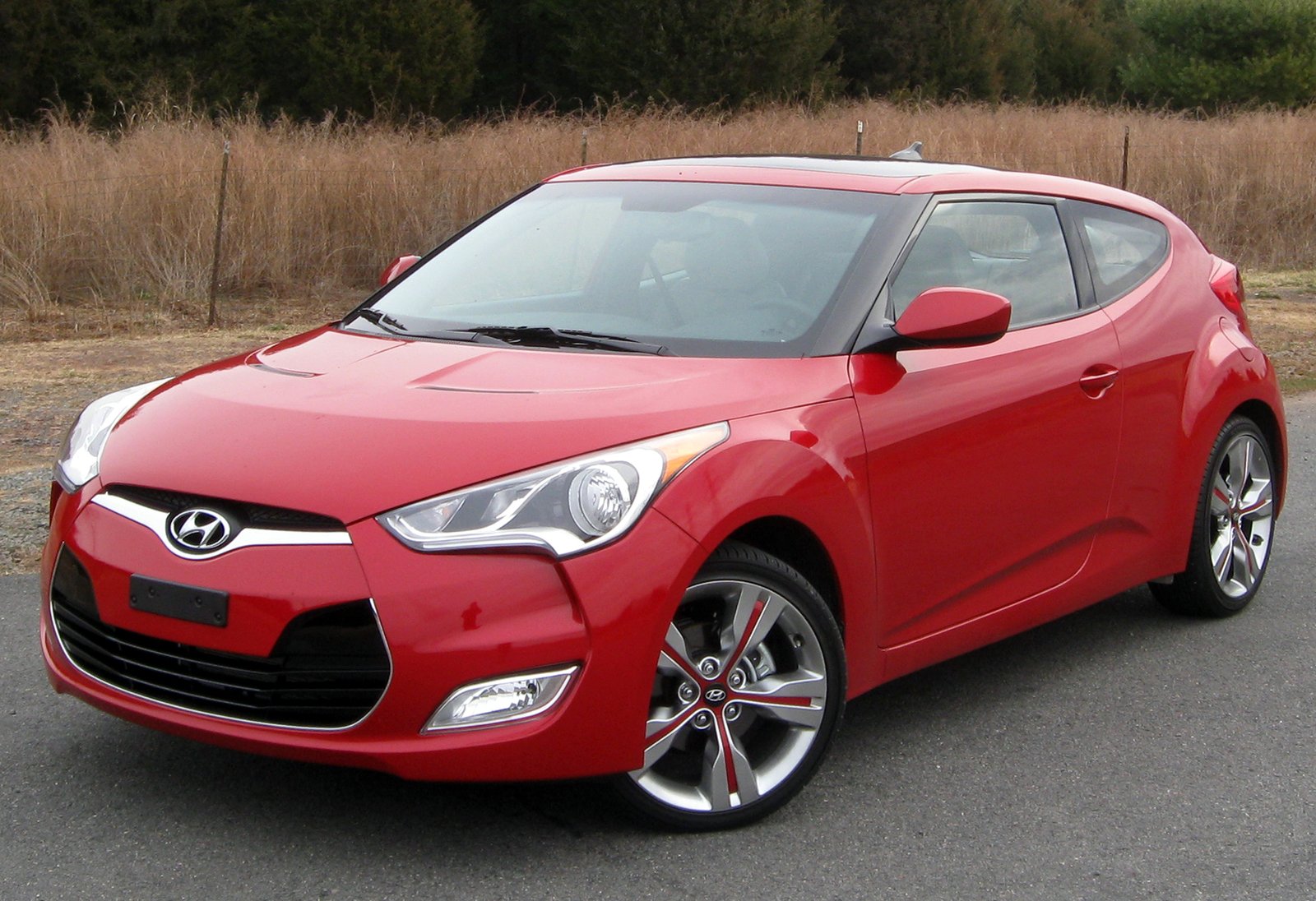 Hyundai Veloster 2012 de primeira geração em outro ângulo