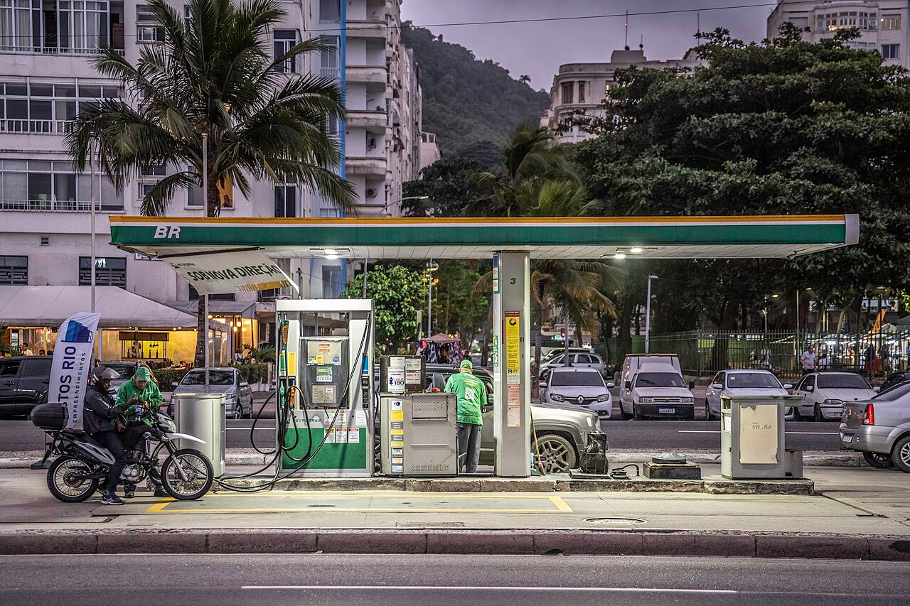 Posto de abastecimento de gasolina no Rio de Janeiro, Brasil