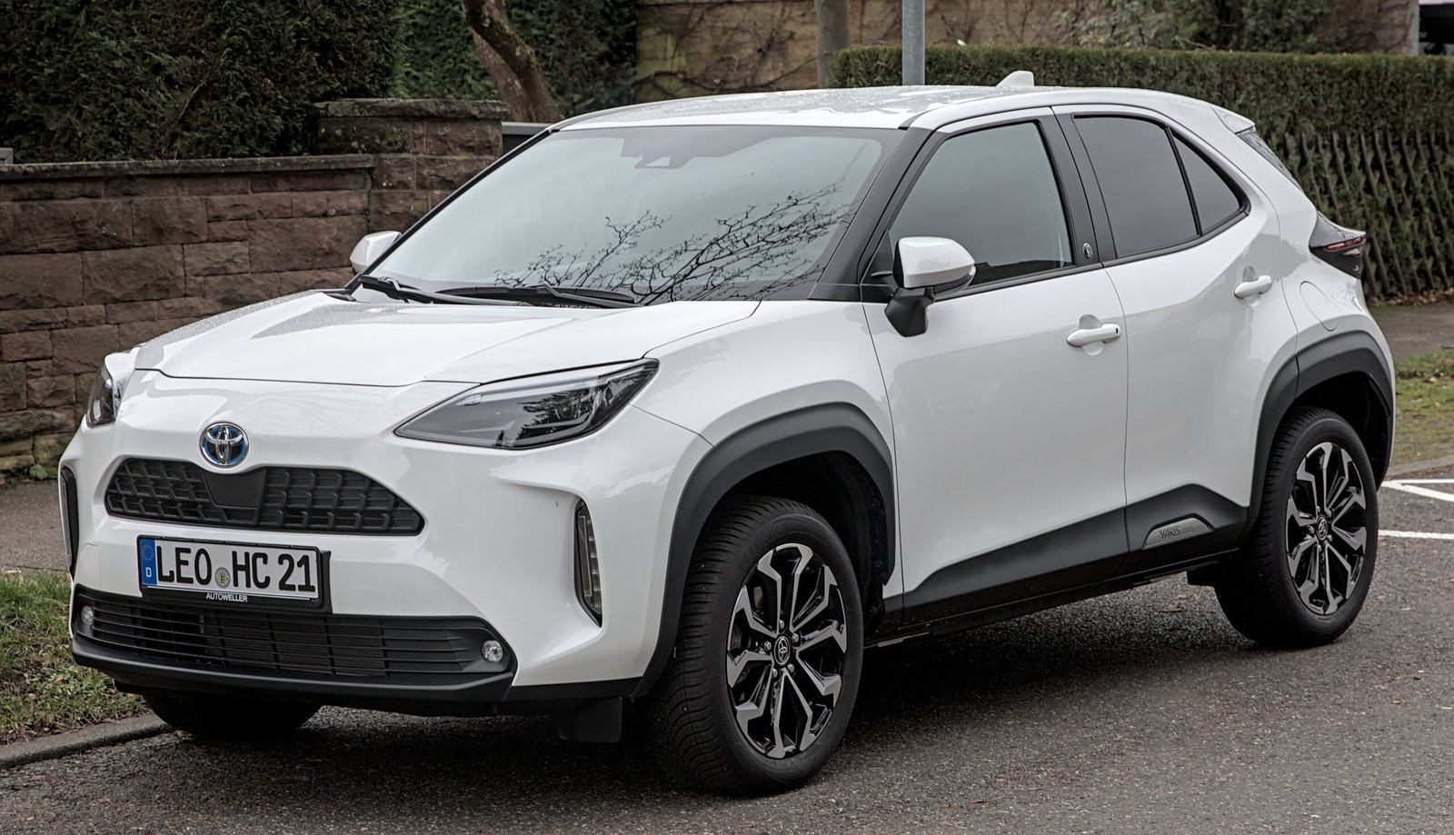 Toyota Yaris Cross Hybrid em vista dianteira