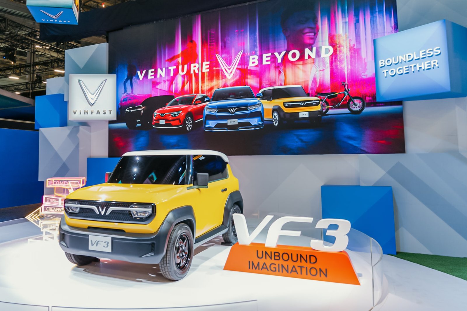 VinFast VF 3 oficial em vista lateral