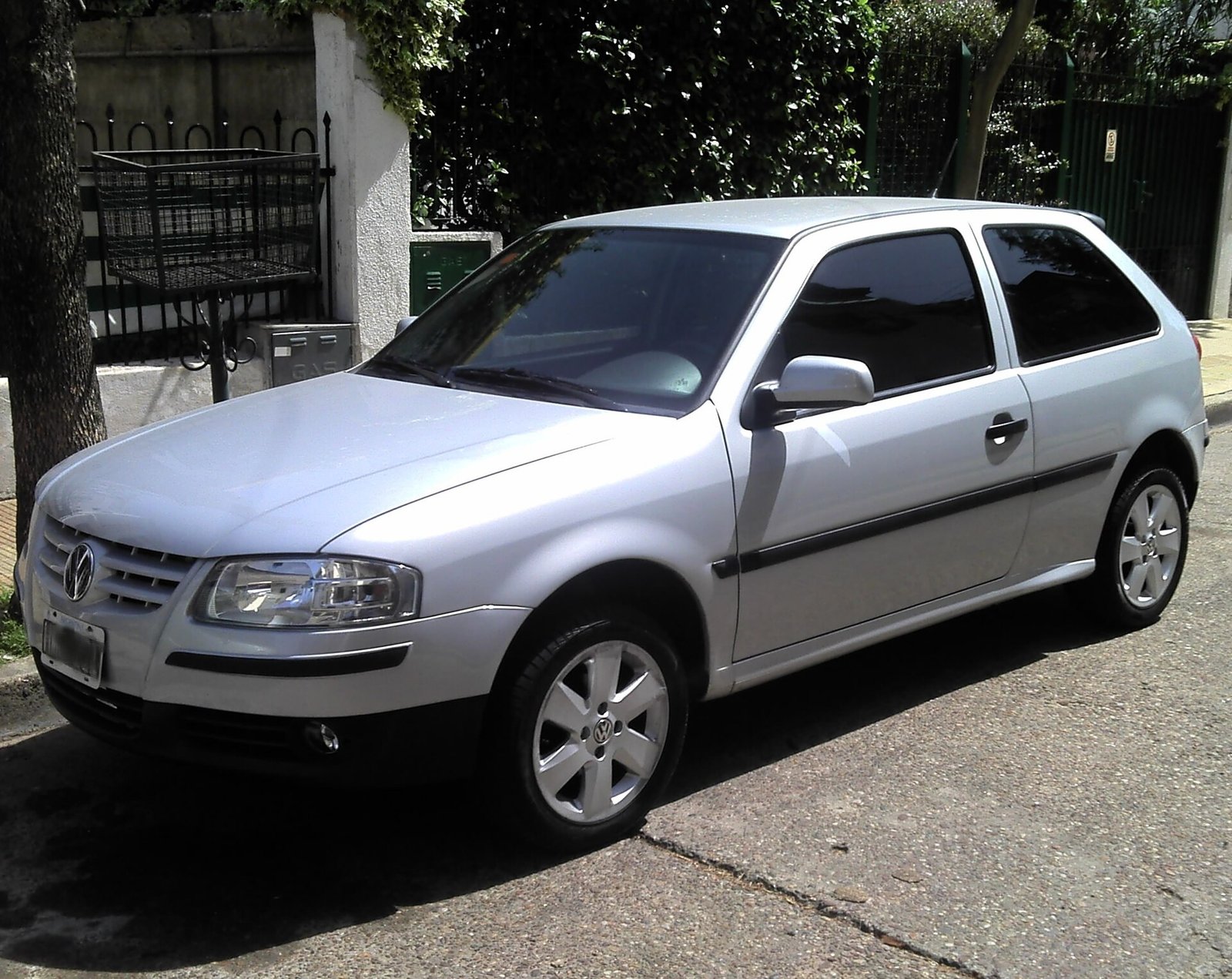 Volkswagen Gol G4 da mesma geração do modelo 2005