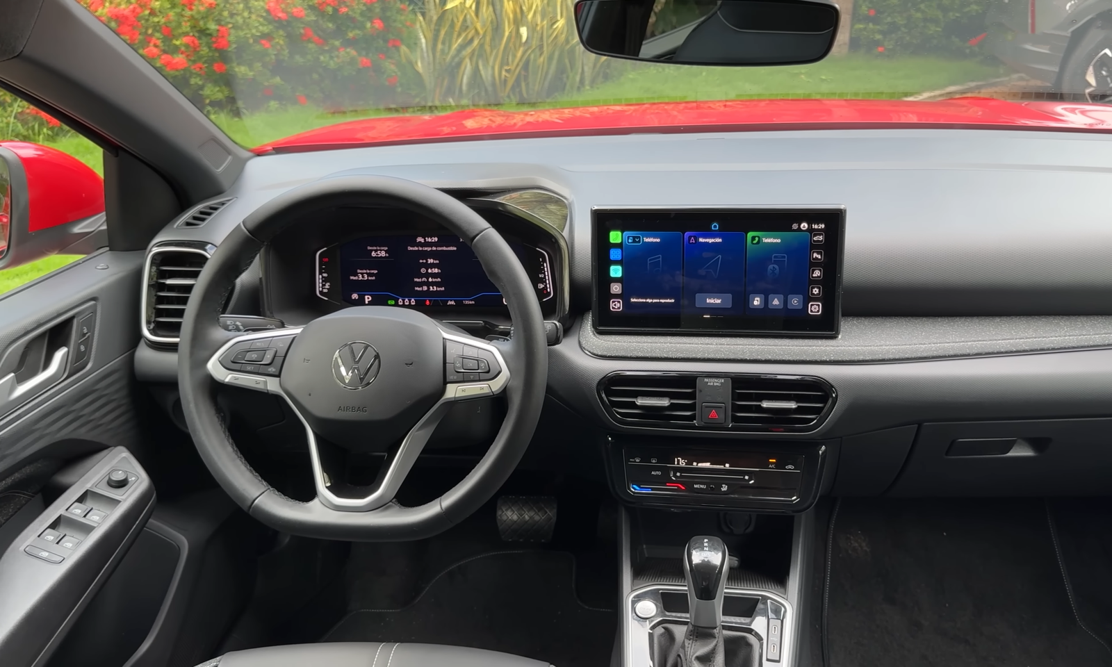 Interior do Volkswagen Tera High