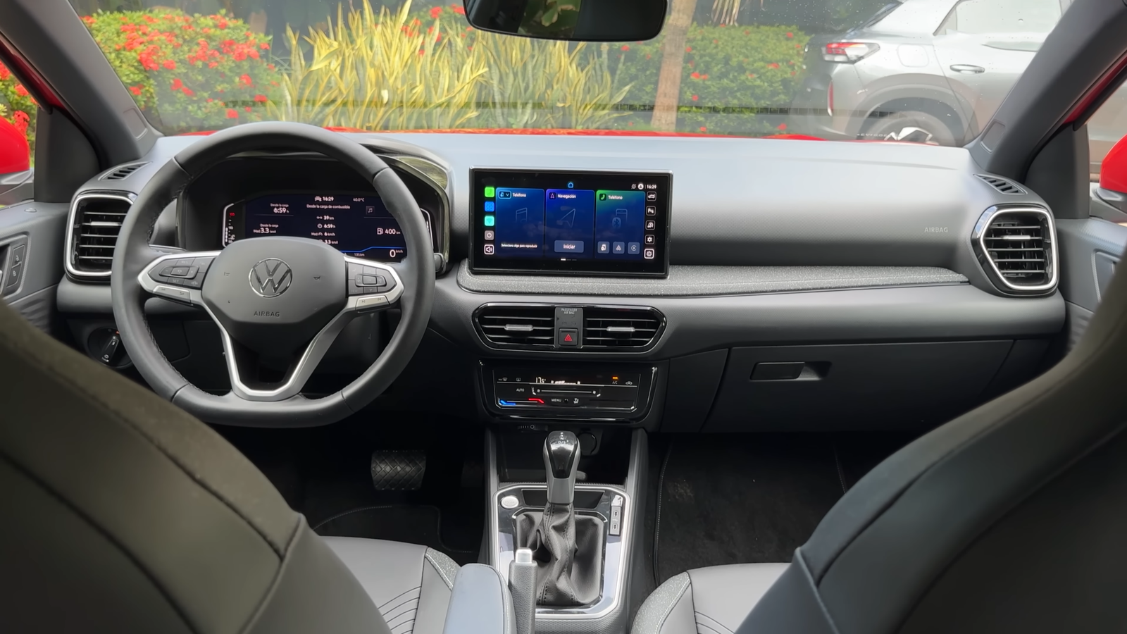 Painel e cabine do Volkswagen Tera High