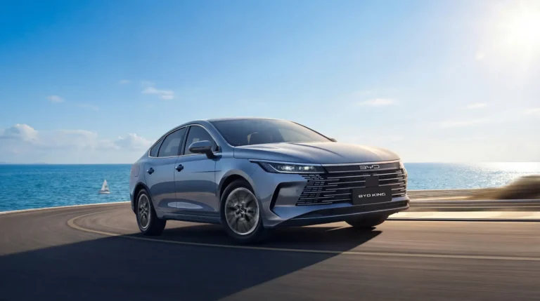 Byd king supera toyota agosto 2026 real