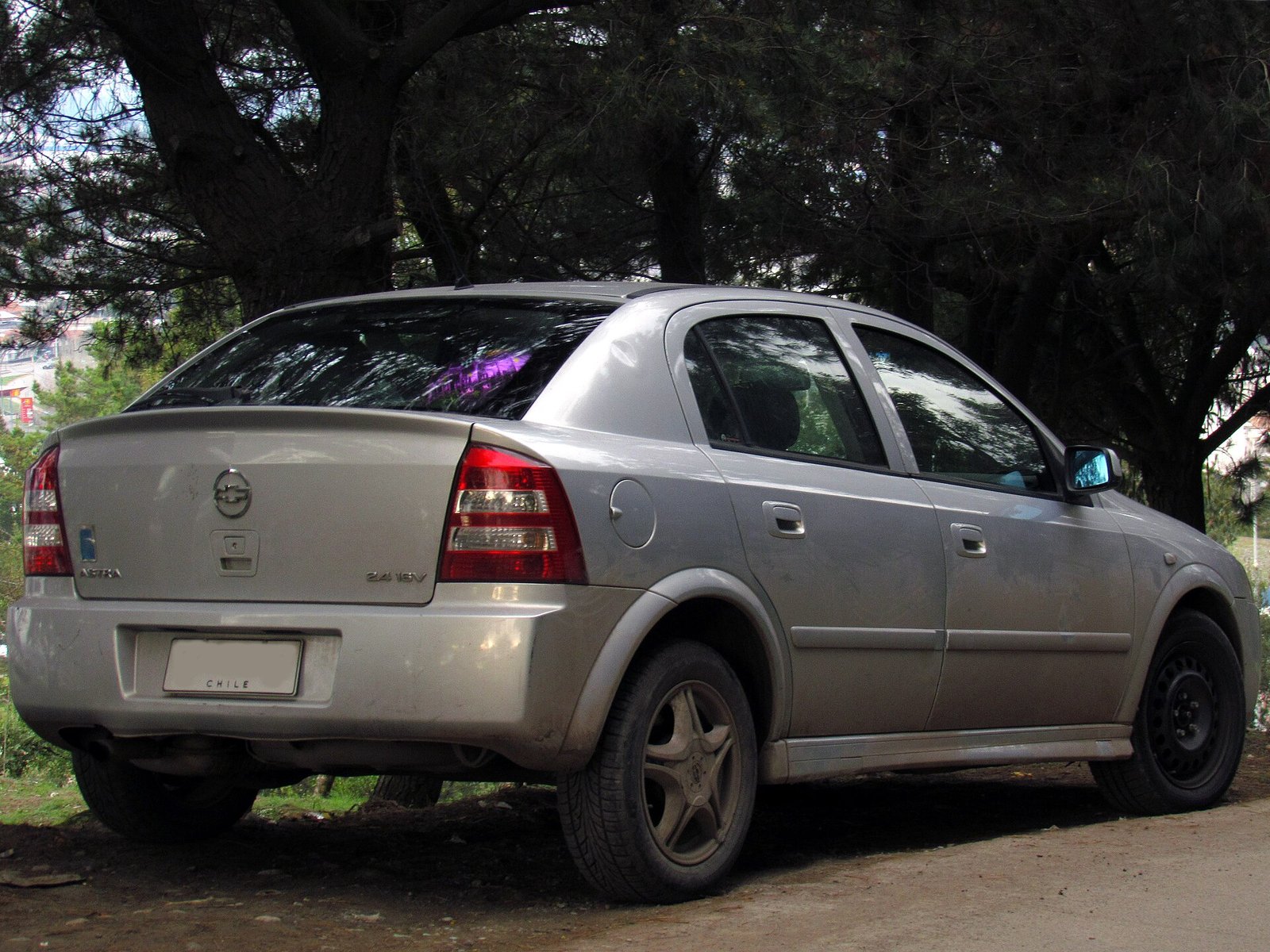 Chevrolet Astra 2005 pode tracionar reboque? O que diz o manual — veículo exato: Chevrolet Astra