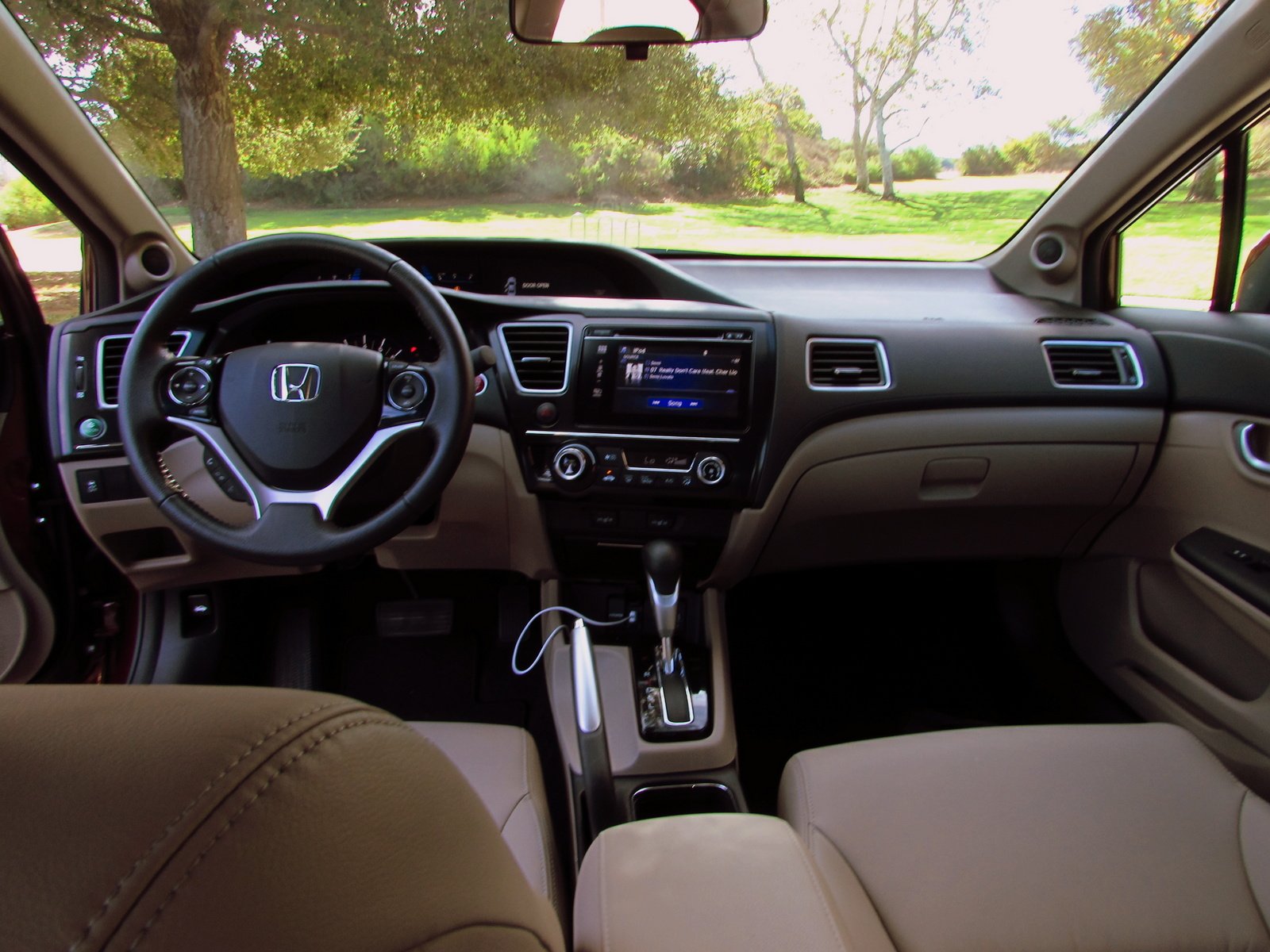 Painel e interior do Honda Civic de nona geração 2013 a 2015