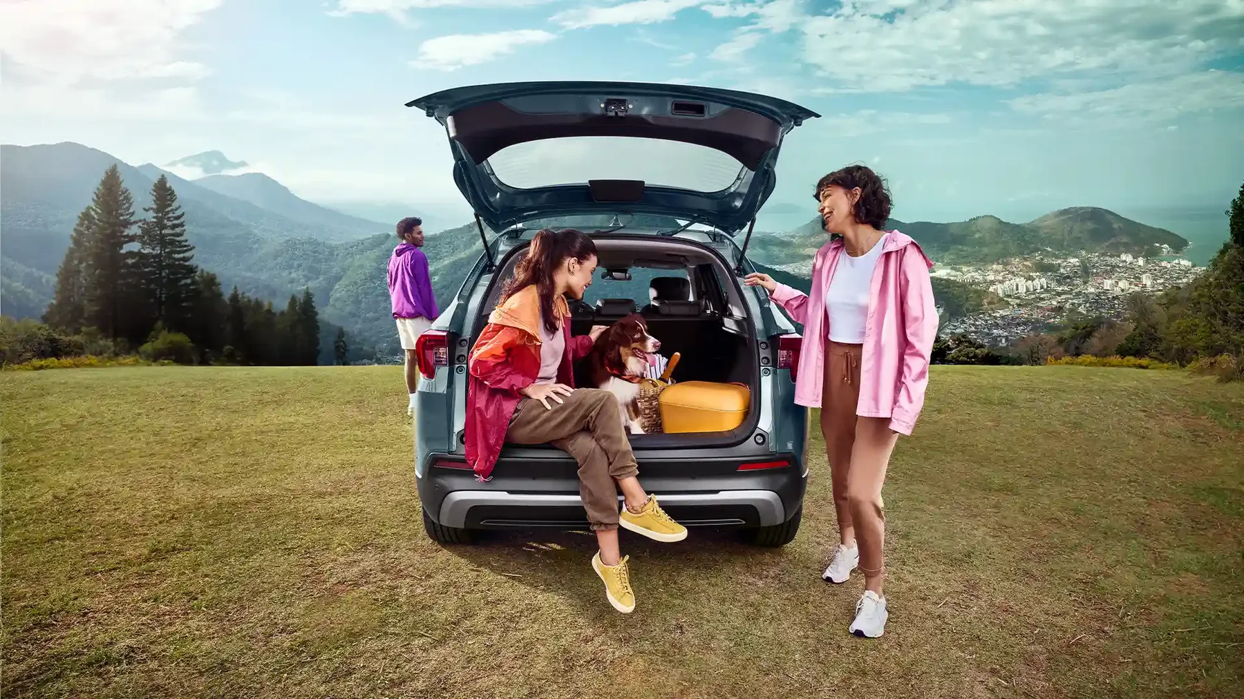 Honda WR-V 2026 com porta-malas aberto em imagem oficial da Honda Brasil