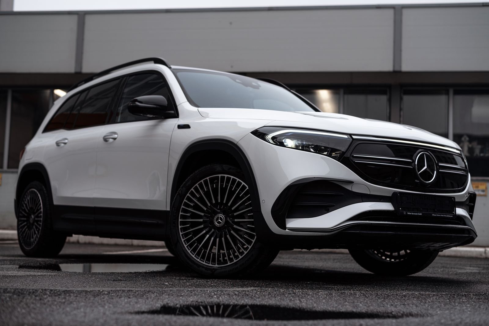 Teste: novo Mercedes-Benz GLB elétrico de 7 lugares traz inovações — e uma marcha a mais