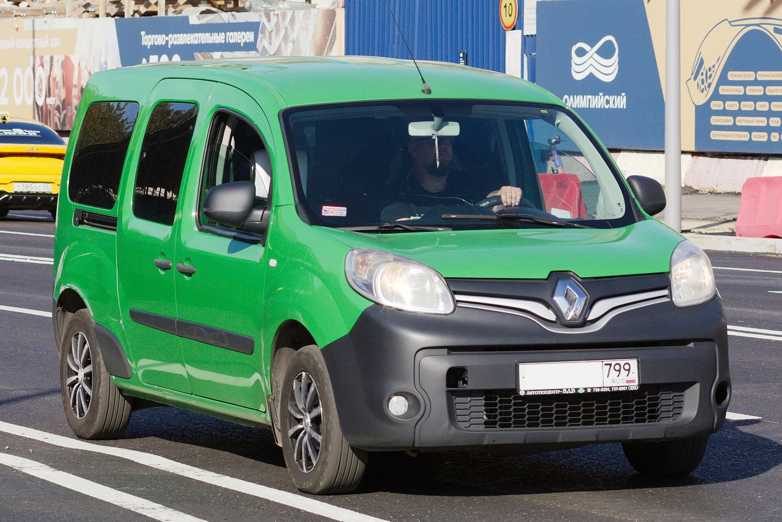 Renault Kangoo 2025 pode ter engate e rebocar um reboque? — veículo exato: Renault Kangoo