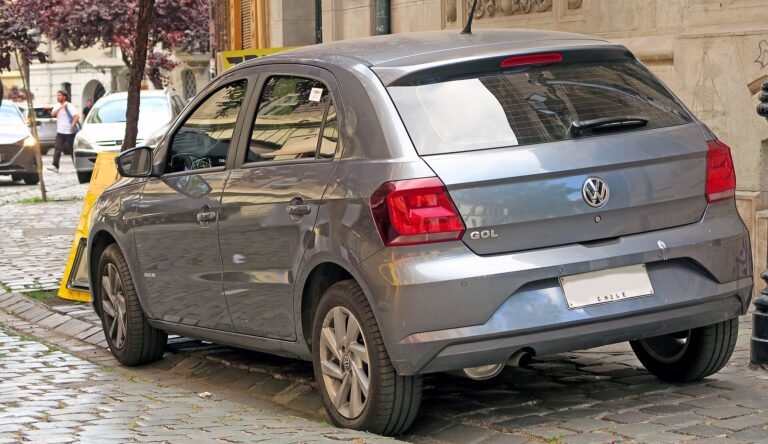 Traseira do Volkswagen Gol 2022 em artigo sobre engate